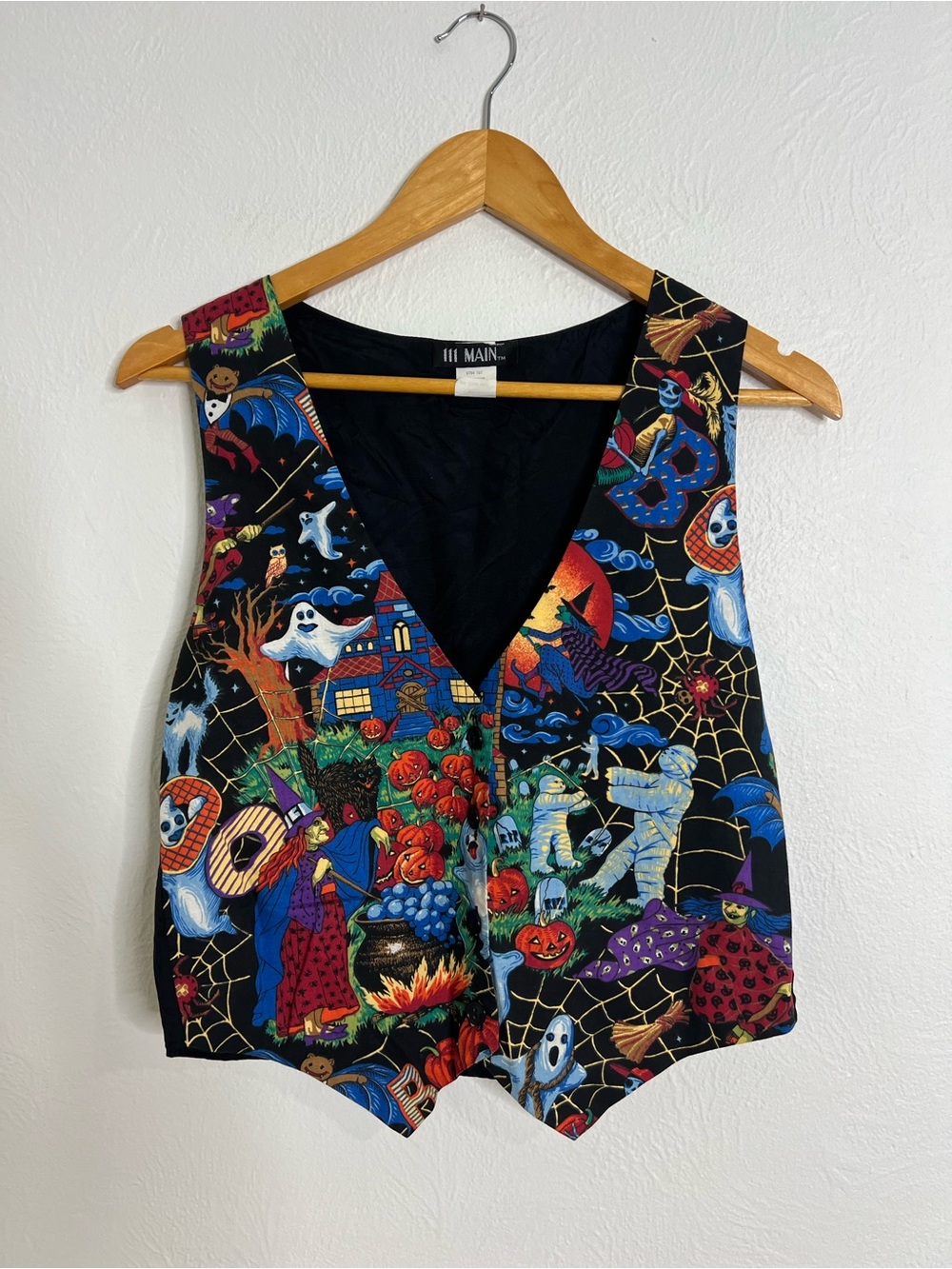 Vintage Halloween Print Vest - Colorful Spooky Scene size M - Picture 2 of 9